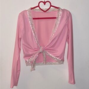 Lace trim crop top 🎀